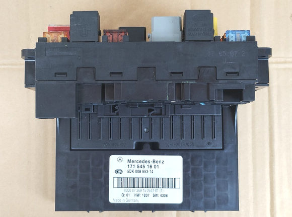 Front SAM Module Relay Fuse Box for Mercedes SLK280 SLK350 R171 2005-2011