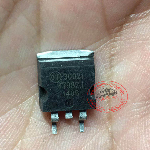 30021 Original New automotive Engine Computer ignition Driver IC component