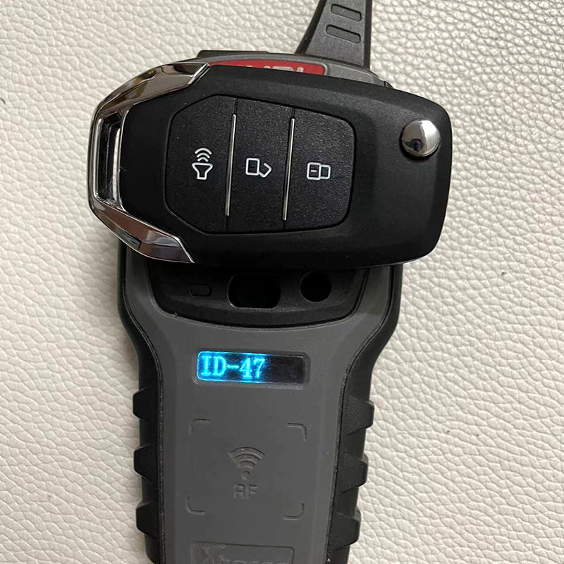 C00128524 Original Flip Remote Key 433MHz ID47 3 Button for Maxus LDV ...